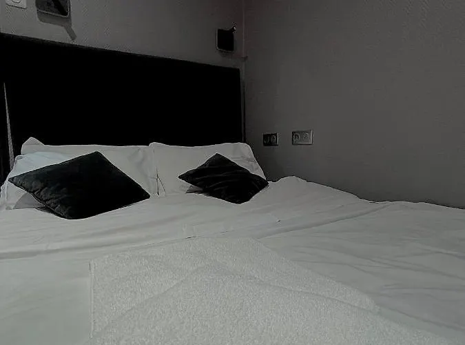 Peace & * Париж