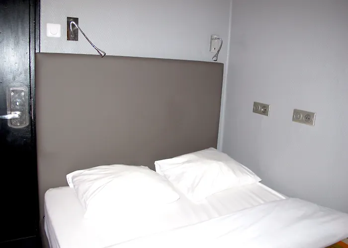 Peace & * Париж