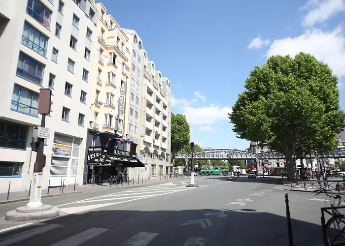 Хостел Peace & *