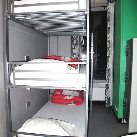 Peace & Hostel *
