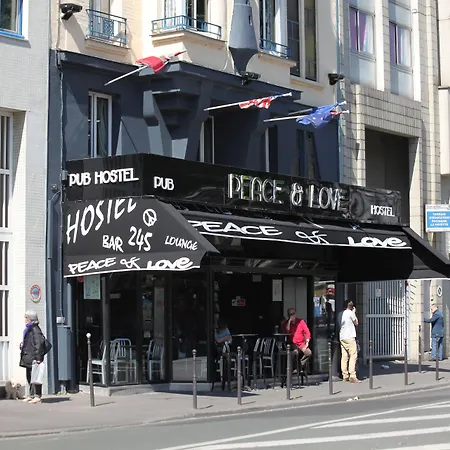 Peace & Hostel *