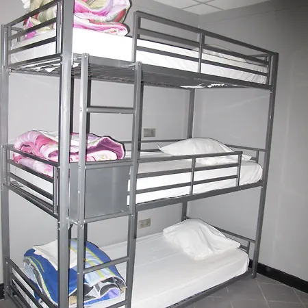 Peace & * باريس