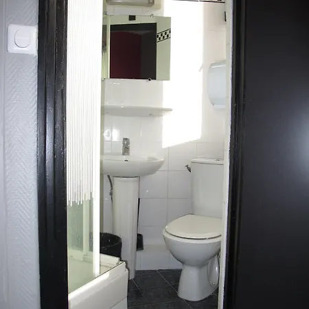 بيت شباب Peace & باريس