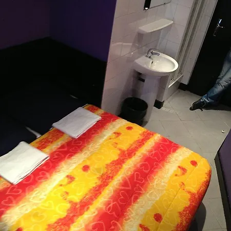 بيت شباب Peace &