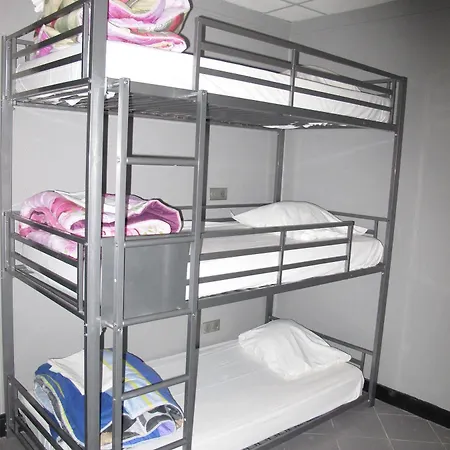 Peace & Hostel *